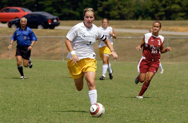 UNCOMMITTED GIRLS for 🇺🇸 #CollegeSoccer tweet media