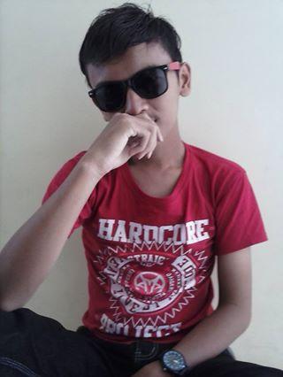 DIMAS TxxxxO *disensor
Paling Asiik, dan Paling RAJIN!
Playboynya KOMMA 
facebook.com/dimaskomma
#memberKOMMA