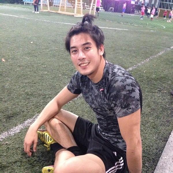 { IG : ken_phupoom } ออกกำลังกาย กันหน่อย😄