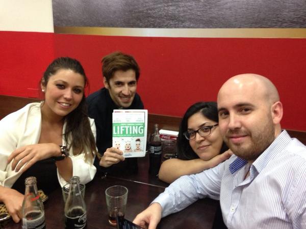 Anoche - Cena post <a href="/liftingarg/">lifting</a> con <a href="/MoreLopezBlanco/">Morena Lopez Blanco</a> @MariannnMiranda y <a href="/aleandolfi/">Ale Andolfi</a>