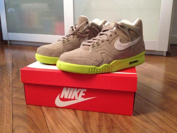FCambri18's tweet photo. YES!! #AirTechChallengeII #Bamboo @Nike http://t.co/19PcCBeNj3