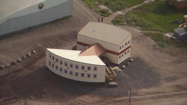 A new visitor and heritage centre in Kugluktuk is opening today. It's shaped like a copper ulu. #Inuit #Nunavut
