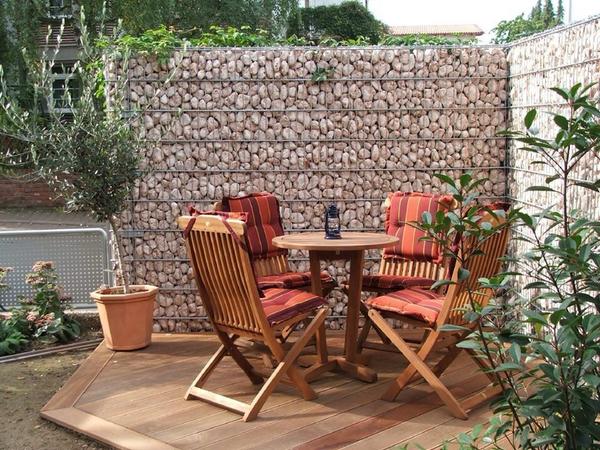 Чулуун хашаа. Сонирхолтой шийдэл бна