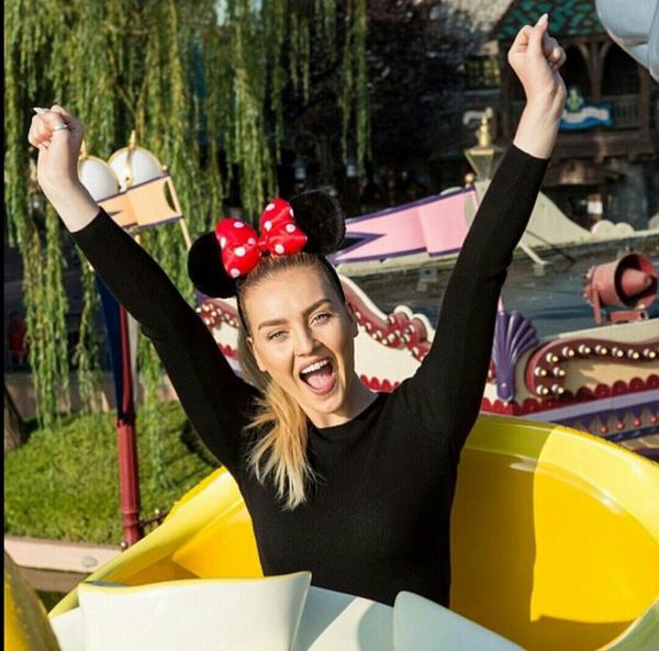 PersianMixers's tweet photo. پرى در ديزنى لند
خيلى ناز شده*___*
#lm #persianmixers #littlemix #perrie http://t.co/LipgDxyKtO