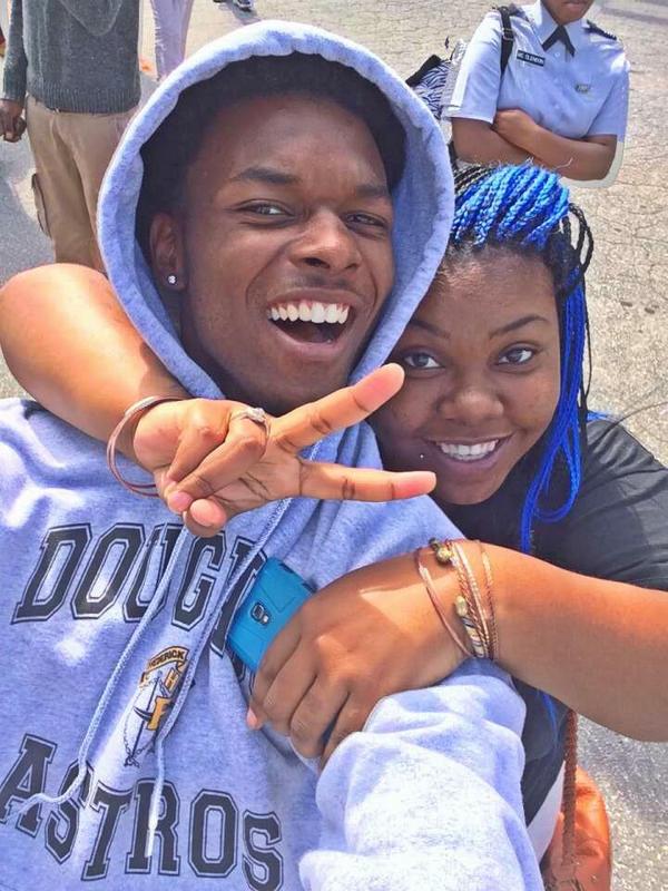 Badgirlkiera's tweet photo. BestFriend && I 😘😍💯💙 #MoneyPost http://t.co/Xx816PUvAP