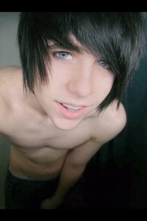 Hot Emo Teen Babe Has 8