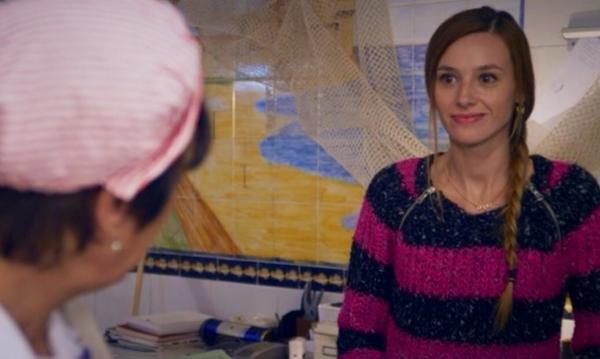 UnAltraVitaRai's tweet image. Exploit di Giulia: da brontolona scansafatiche a nuova cameriera del ristorante. Brava @alfonso_claudia! #unaltravita