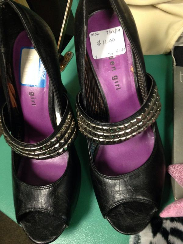 Revive Consignment tweet media