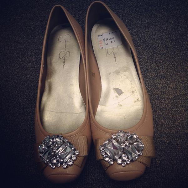 Revive Consignment tweet media