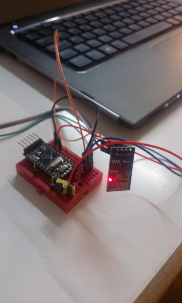 hal9kdk's tweet photo. Playing with the #ESP8266 #wifi #arduino http://t.co/ltccEv2Nzh