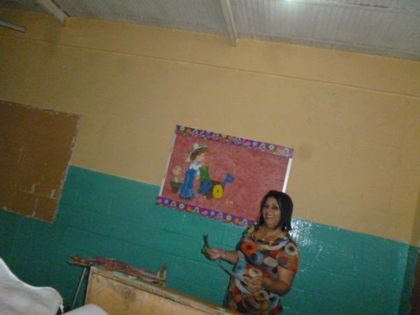 yanuary20's tweet photo. @saezaj Durante de la escula victor capo (nos falta poco) edo zulia municipio simon bolivar http://t.co/TEVqrhcqMf