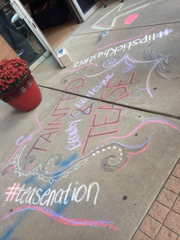 Tainted and Tease teaming up for a street-side dance performance #lipstickhustlers #teasenation