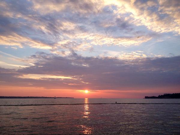 DSPTS_'s tweet photo. Tomorrow ECPP kongres: Modern psychoanalitic psychotherapy in modern times. But for now #sunset #psychotherapy http://t.co/zXXMe4oBu8