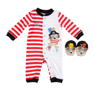 TaggiesBaby's tweet photo. Your little pirate is sure to be the captain of the ship with our Pirate Dog apparel.  Find it today at @VonMaur http://t.co/X7LCeubRdd