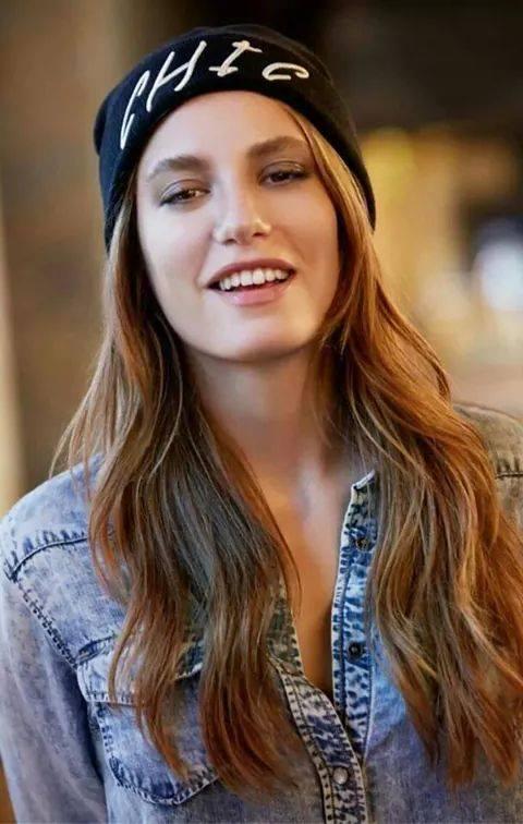 atici_burak's tweet photo. @SrnySrkyResmi  Bu Hatuna hastayım ya ♥ http://t.co/YRPORwgv9c