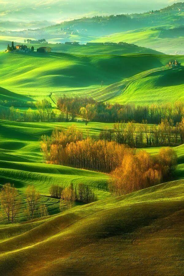 _Paisajes_'s tweet photo. #Toscana #Italia situada entre la parte septentrional del mar Tirreno y los Apeninos centrales http://t.co/0oE6juZrrj