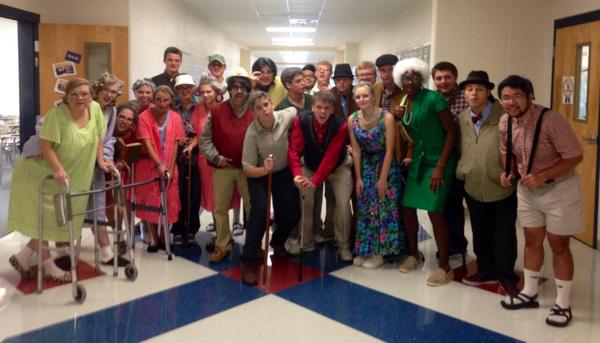 ShelbyALSchools's tweet image. OMHS Senior Senior Day #SpiritWeek2014