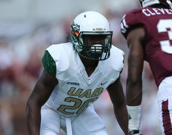 Versatility is definitely an asset for <a href="/UAB_Football/">@UAB_Football</a> defender Rolan Milligan. tinyurl.com/pqz7ra9