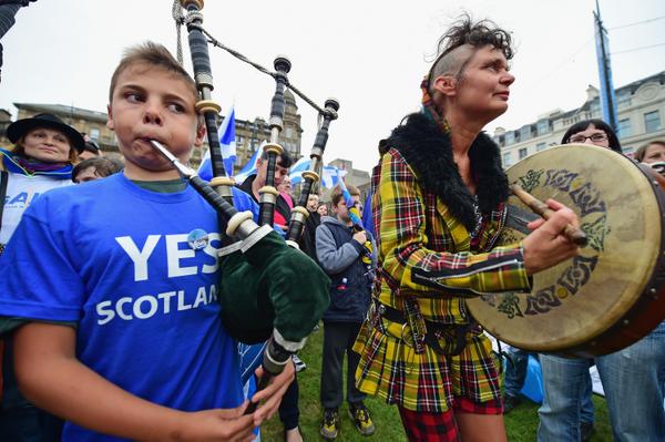 Polls close in Scotland for referendum on independence