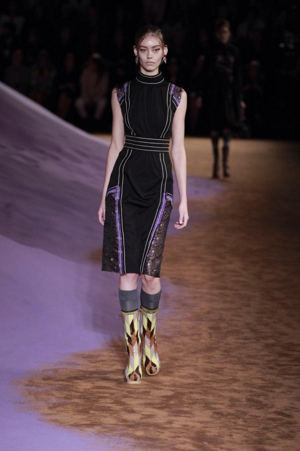 PRADA SPRING/SUMMER 2015 WOMENSWEAR SHOW
