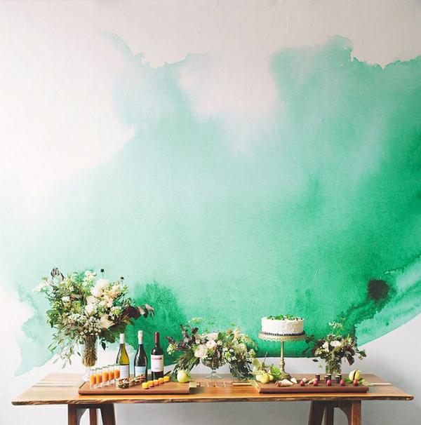 Countlan's tweet image. Striking green mural sets backdrop to buffet style entertaining

Found at bit.ly/YVspeS