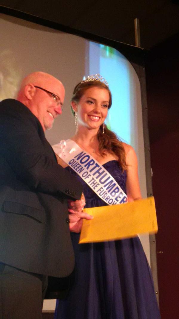 Sharon_Grose's tweet photo. #bmo $100 #scholarship winner #northumberland Meghan Taylor #simcoecountyIPM #ipm2014 #ipmandRE #bankofmontreal http://t.co/ZgwIb2F0oE