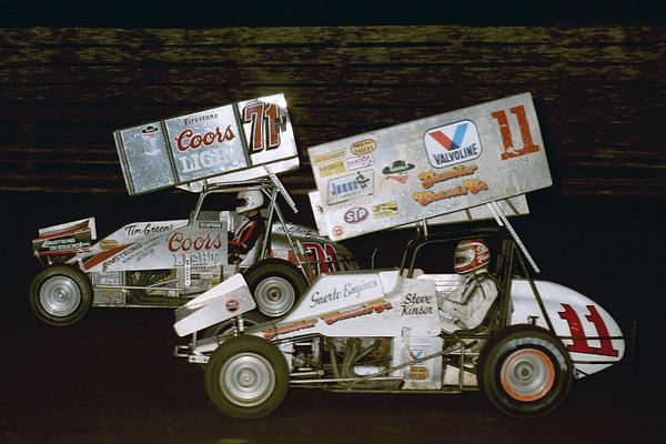 VntgSprintCars's tweet photo. Tim Green #71N & Steve Kinser (@SteveKinser_Rcg) battle for position at the 1983 Knoxville Nationals (@KnoxvilleNats) http://t.co/xNCk70ZW8i