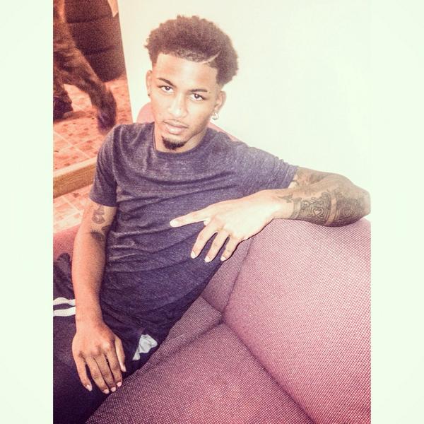 GirlThatsHimm's tweet photo. No Love From A Nigga Like Me... http://t.co/K8tlph5XFr