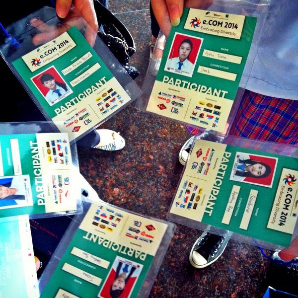 Ivananaaa's tweet photo. Wish us luck, God bless us! 😤☺️😇 @RVSav @jesiaharifahb @FranciscaFierce @winaweka #ecom2014 #english #competition http://t.co/jzkl4HAFXf