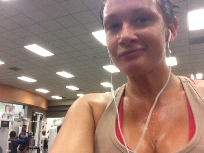 Who wants a salty lick http://t.co/78UQYgcFaZ<a href="/tag/livelifelikelane"class="tags"><span>#livelifelikelane</span></a>