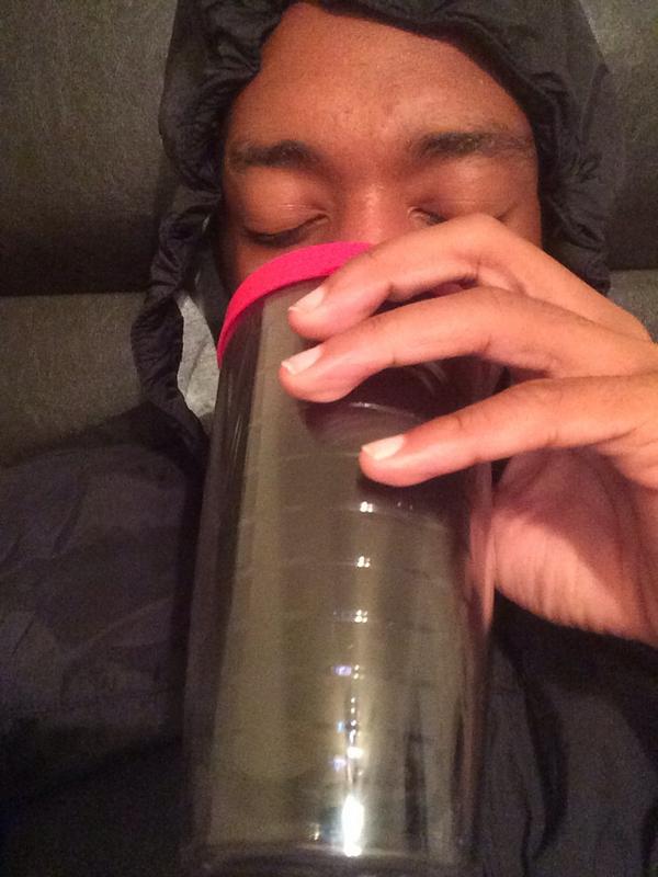BearCubWPC's tweet photo. Hit blunt:

If it's called BEATING your meat then why doesn't it hurt http://t.co/F9SVusENf3