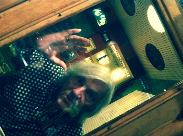 Robyn Hitchcock tweet media