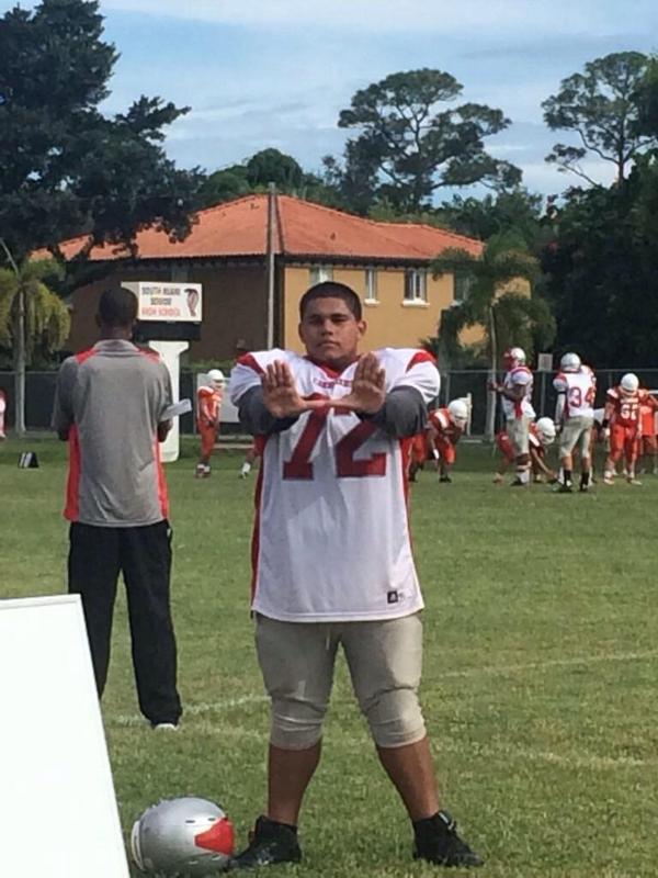 CutlerRidgeLAZ's tweet photo. @LittleCaneJ99 @LakersCanes305 I want U well so we can have a GREAT #PapaSleepWeekend &amp; enjoy a #NebrAssKicking http://t.co/rX9jtkMzzN