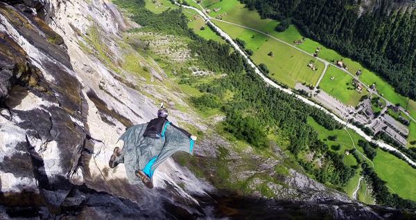 TetonGravity's tweet image. How many BASE jumps can team @actioncam's @imcintoshski do in 19 days? Watch the new #MindsEye:bit.ly/1s5C6nt