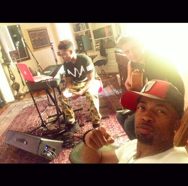 JoeyHarrisInc's tweet image. #StudioTime! We workin! @drewscotty @colecwilkinson #ProductionTime #VocalProducer #Hits #Texas 🎤🎹🎸🙌