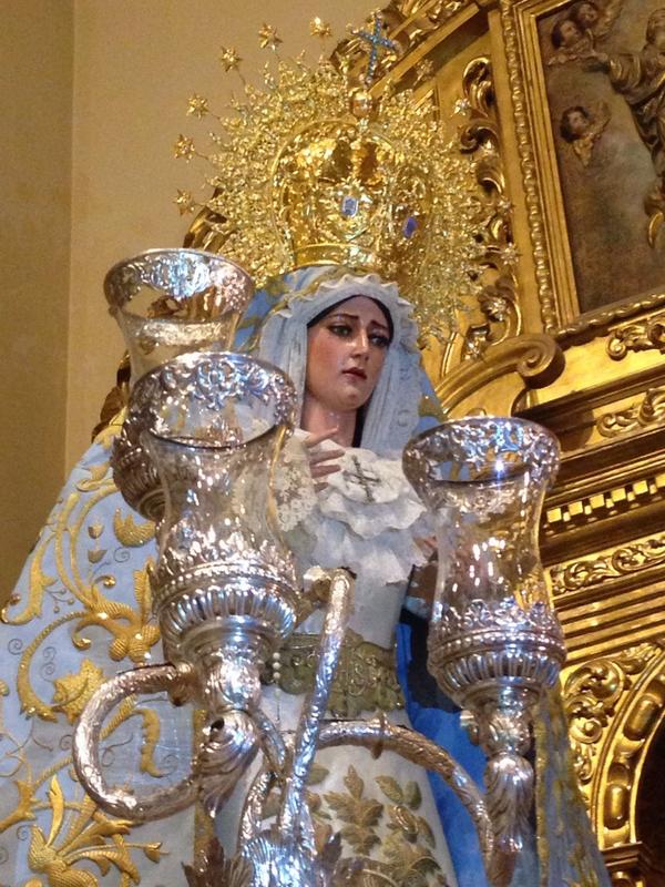 hermandadsed's tweet photo. Santa María de Consolación Madre de la Iglesia, en las andas para su Rosario Público http://t.co/XVgYo4APKv