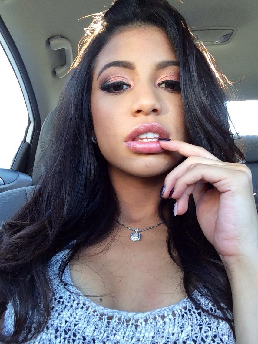 Arthur Desousa On Twitter Lilveronicar This Fat Lips 😂💋 T 1978