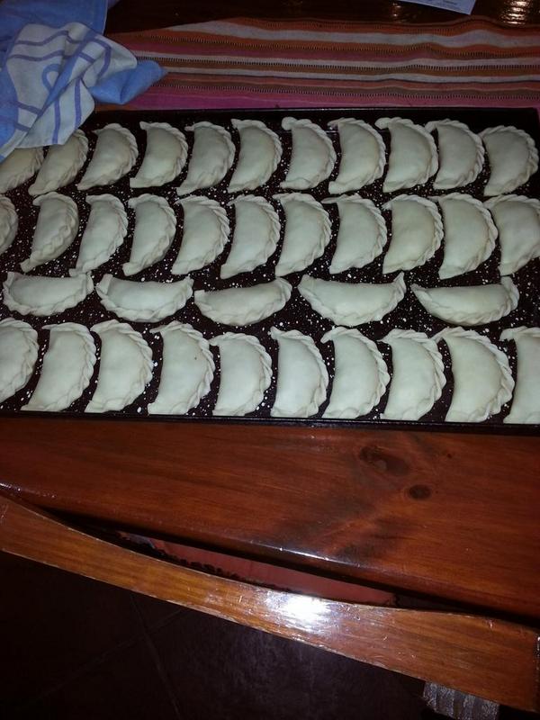 seba_allende_'s tweet photo. #Empanadas #ñamñamñam http://t.co/WvVLtF3BDJ
