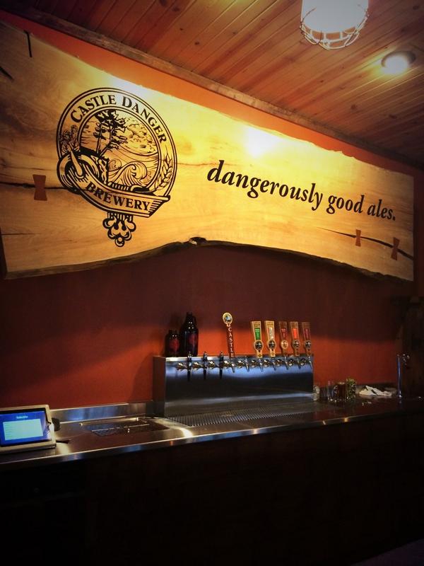 More #brewrun research happening along the North Shore here in Two Harbors! <a href="/cdangerbrewer/">Castle Danger Brewer</a> #DangerouslyGoodAles