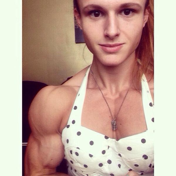 FitWomanLuvr's tweet photo. #FitWomanLuvr #fitBODY #fitness #fitfam #femalemuscle  #fitandsexy http://t.co/moa9wEKjqa
