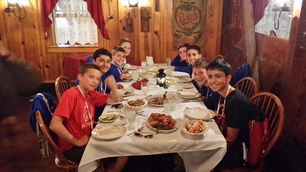 priorydctrip14's tweet photo. Dinner at Hickory Bridge Farms. http://t.co/WM6SLaqraC