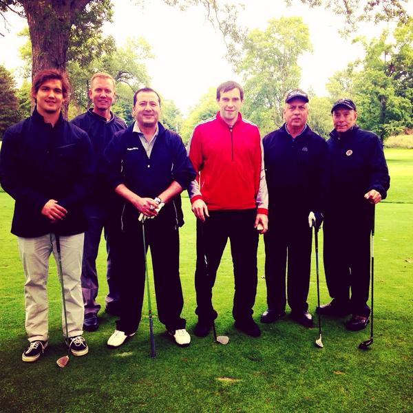 CrystallizeCC's tweet photo. @Datsyuk13 @DetroitRedWings @TedLindsay07 @Dixon_Golf #datsyuk #RedWings #Charity #autism #DixonGolf I ❤️ my Job http://t.co/9DxtoLRicl