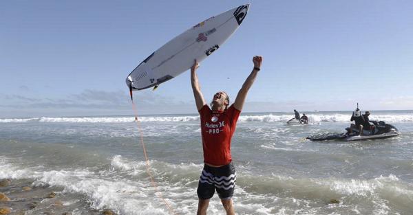 Surfer's tweet photo. An incredible final day at the #HurleyPro and #SwatchWomensPro.
http://t.co/CXINgohOOR http://t.co/V1MdvoarLK
