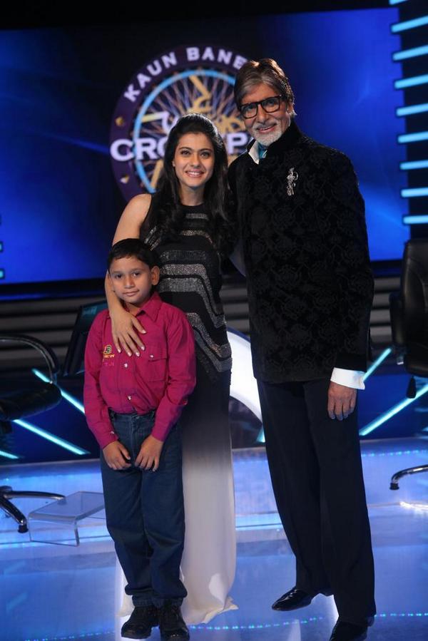 itsKajolD's tweet photo. What a wonderful time this was!!!With Amitji @SrBachchan &amp; Mayank at @KBCsony last year to support #HelpAChildReach5 http://t.co/SCttgUR6XP