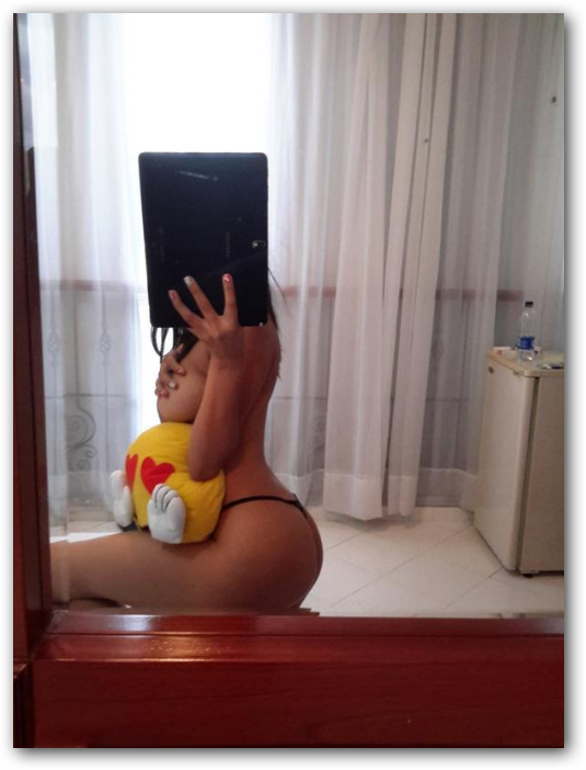 lokaspty's tweet photo. @Boulebars se las recomiendo Karen yu area de david chika pregago llamenla no atiende chats 66775953 http://t.co/UWVglILaKr