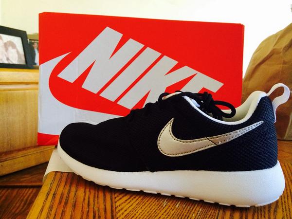 xix_as's tweet image. s/o to bae for getting me theses for my birthday 💘 #whileback finally delivered a week ago week ago 😘