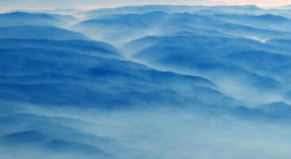 psaffo's tweet photo. Terrible beauty #kingfire from 32,000 ft: http://t.co/KOIYhw3gsv
