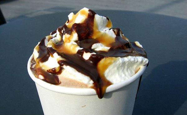 StarbucksUy's tweet photo. Ya vas a poder disfrutar de una tarde como esta con un caramel mocha en tu mano #abreStarbucksUY http://t.co/n3Sj9zb1wx
