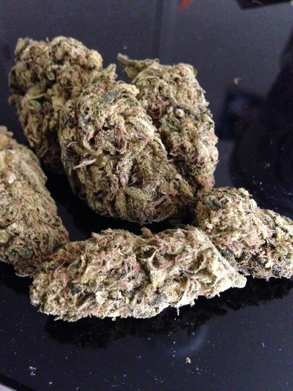 MsHighLife2MDH's tweet photo. @MrHighLife2MDH indeed I have 😃😃👌👌 http://t.co/s5RKAT3rZT
