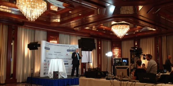 #WSU14 @josdonners  "Importprodukt aus Maastricht" und Kunden-Flüsterer bis 05:00h die Kernquadrat-Methode